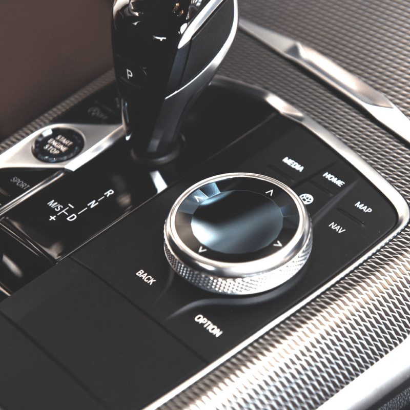 Couvercle de bouton multimédia en cristal