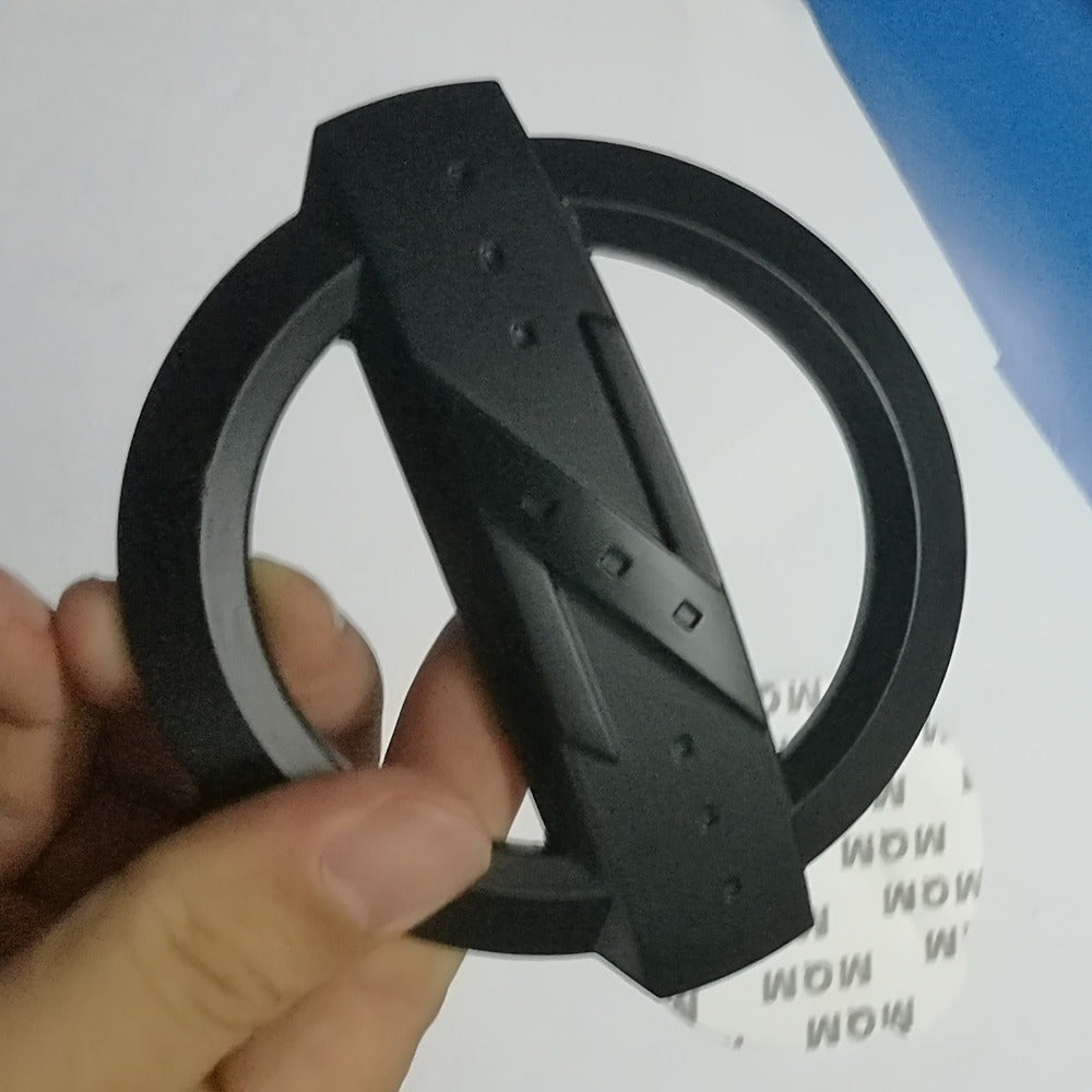 Badge métallique pour voiture, compatible Nissan, décoration capot moteur noire