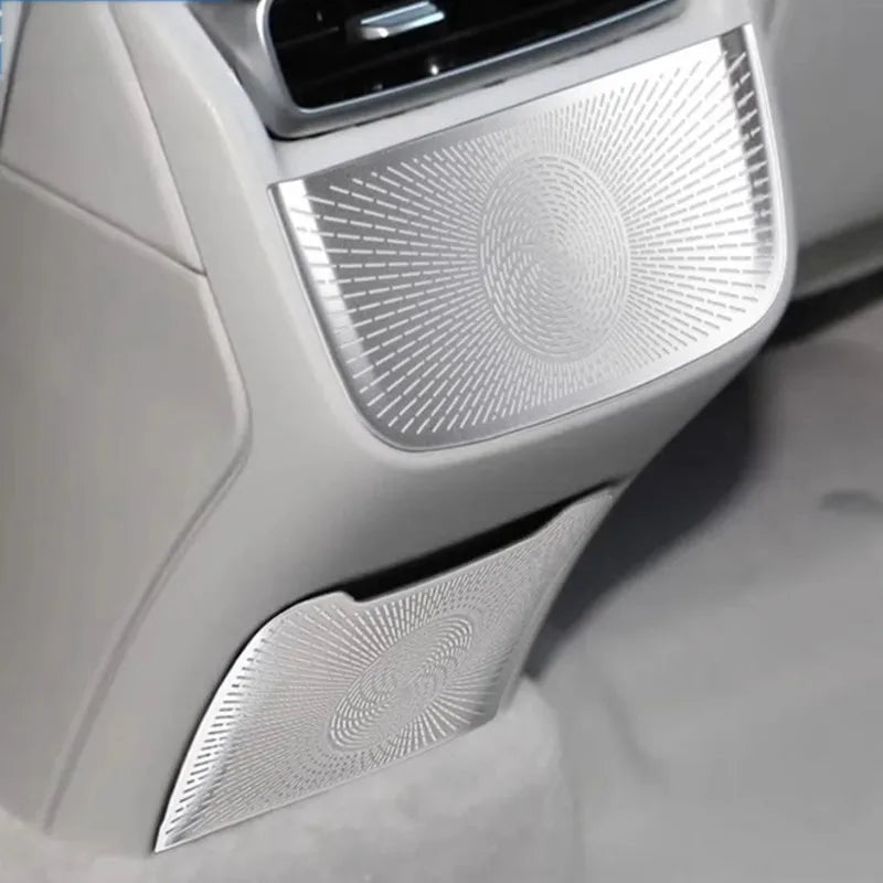 Cache décoratif arrière pour sortie d’air conditionné avec tapis anti-coup