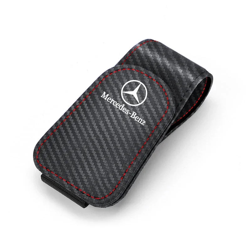 Clip pare-soleil pour lunettes et cartes