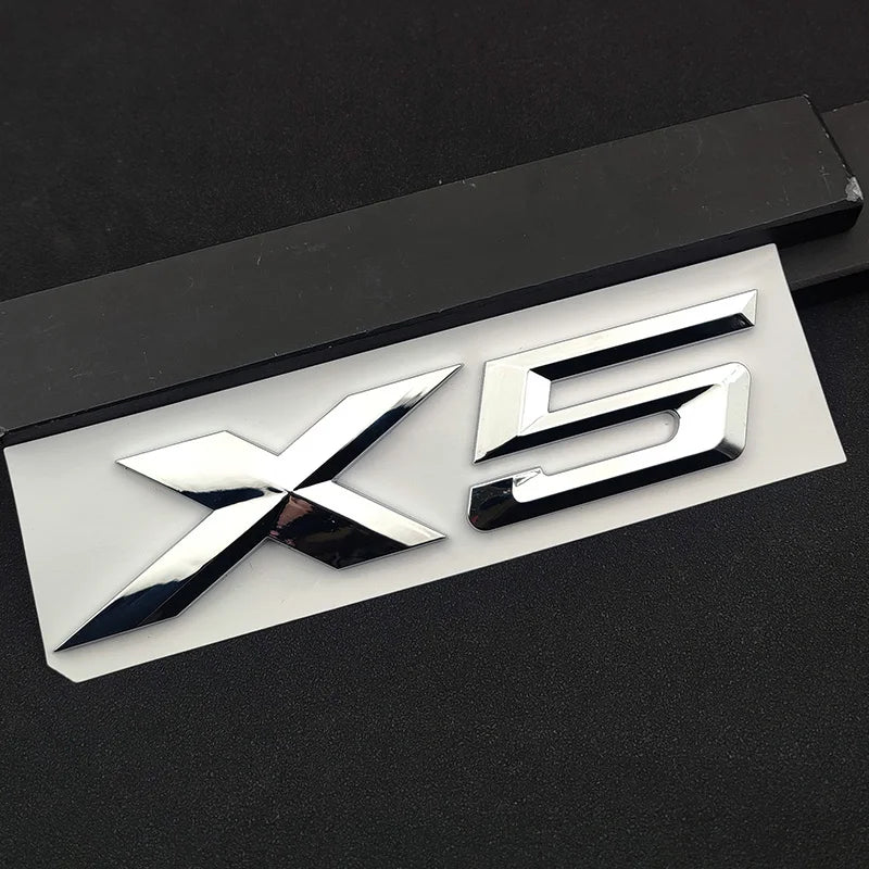 Logo Arrière BMW X5 Noir Mat 3D