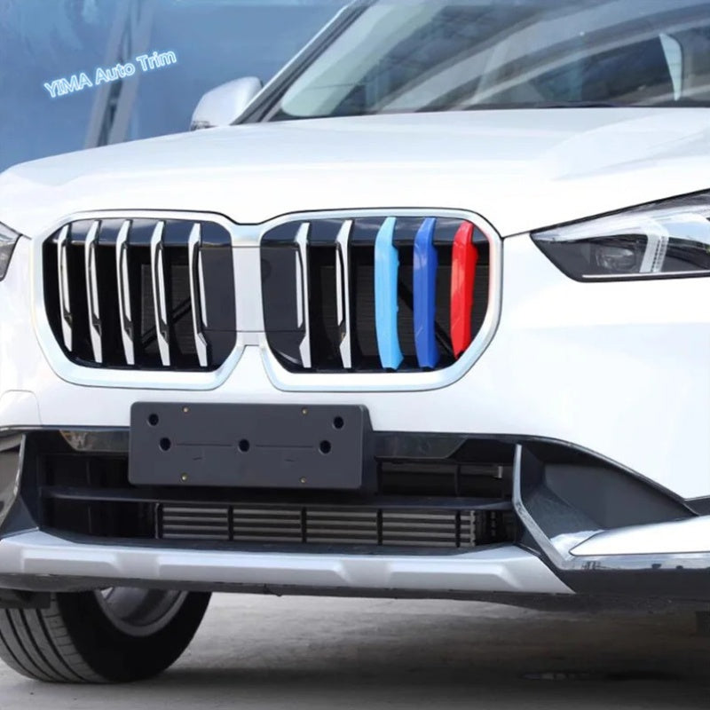 Bande décorative trois couleurs pour calandre avant BMW